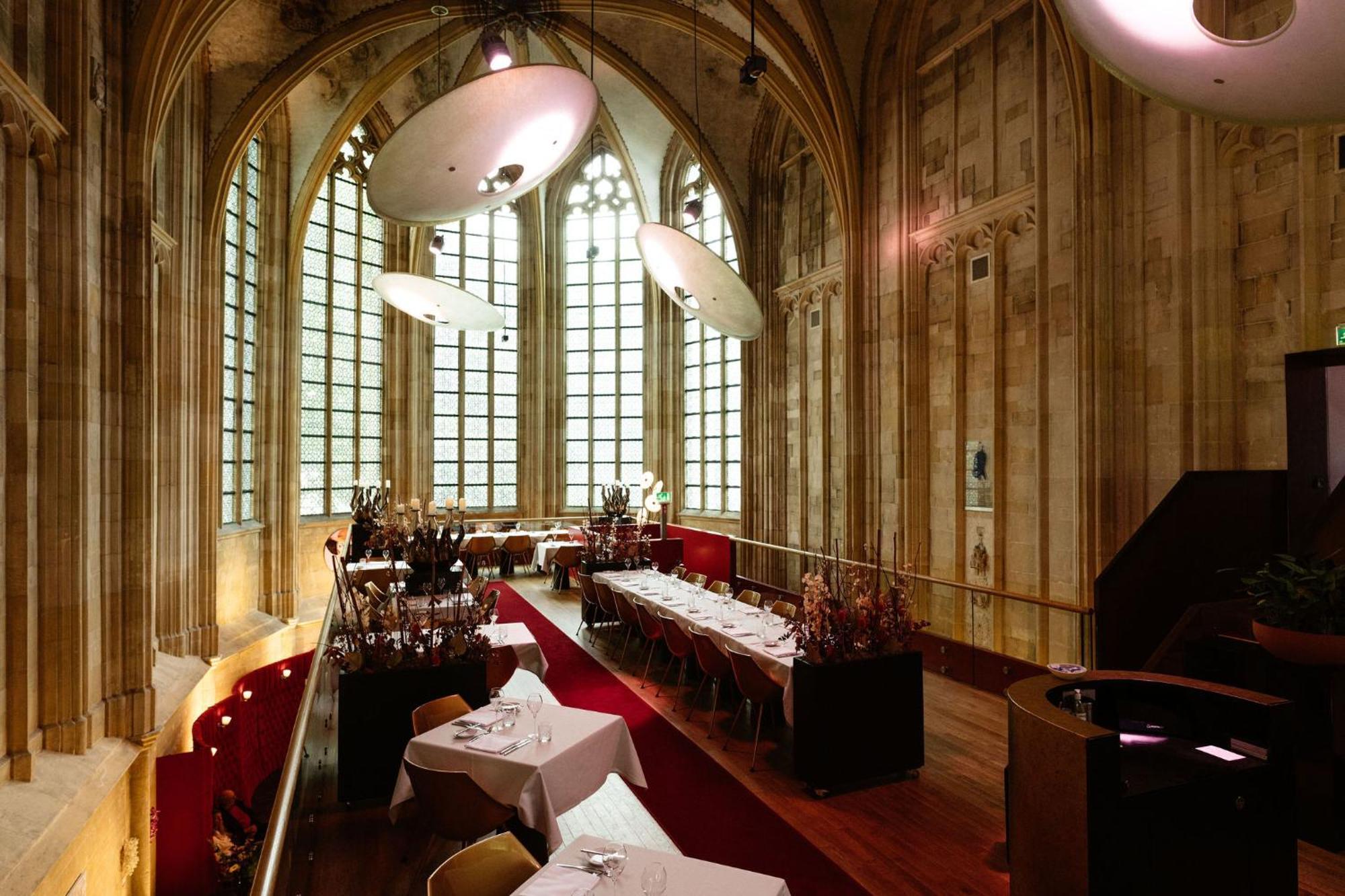 Kruisherenhotel Maastricht - Oostwegel Collection, Member Of Design Hotels Eksteriør billede Restaurant L'Auberge de l'Ill
